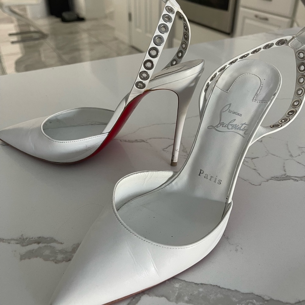 Christian Louboutin Pumpaclou 70 White Leather Ankle Strap Kitten Heel size 39